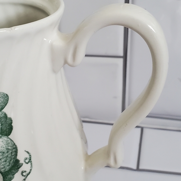 Made in Portugal Medium size Ceramic Pitcher Green - Picture 4 of 12